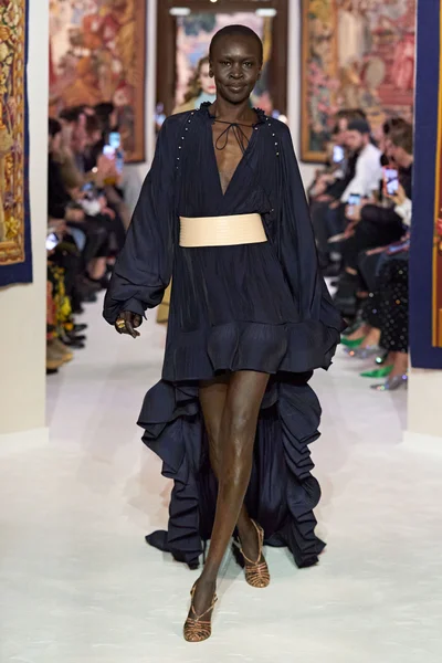 Look 32
